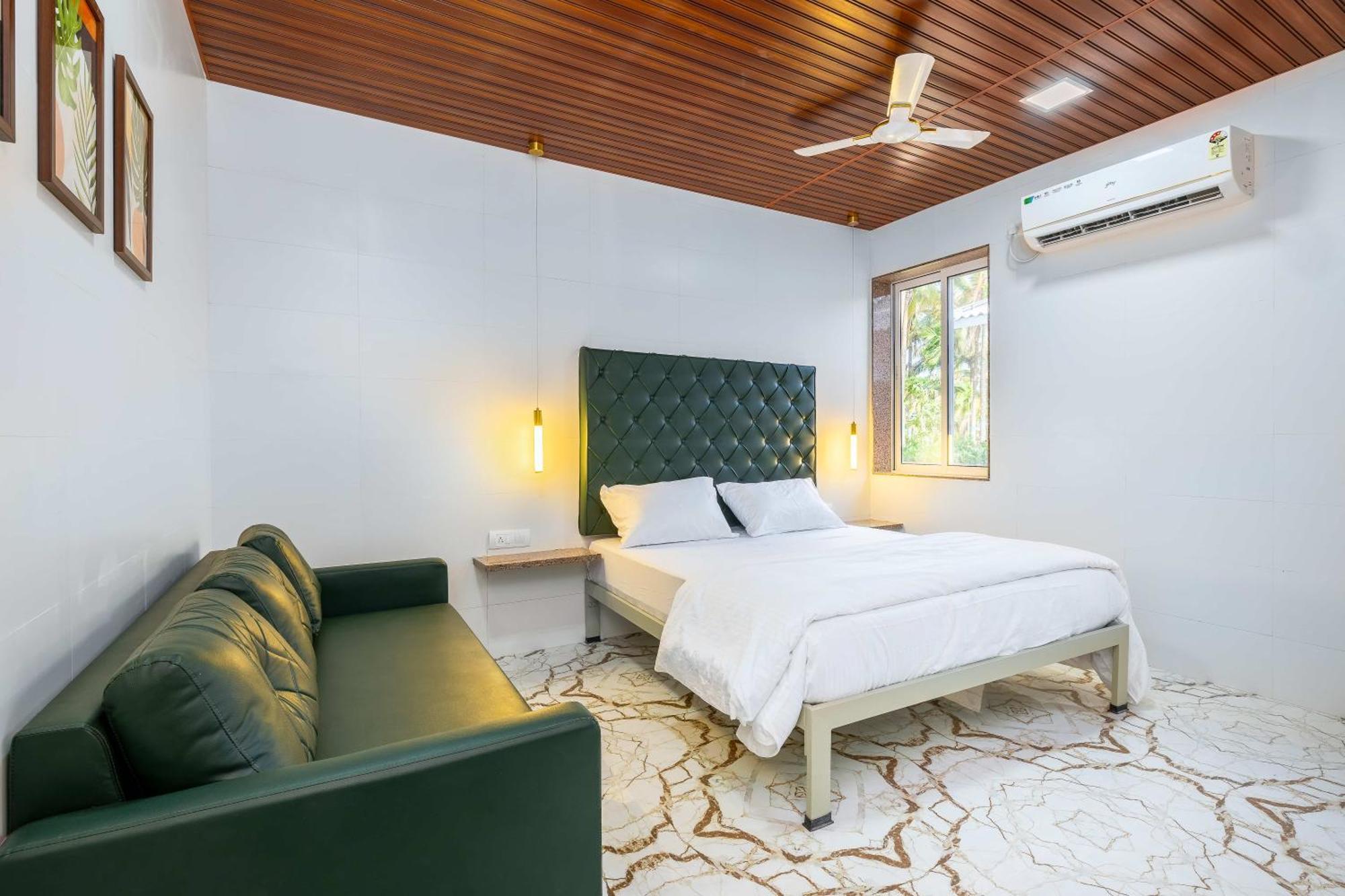 Coco Bliss By Mauli Stays Manor Exterior photo